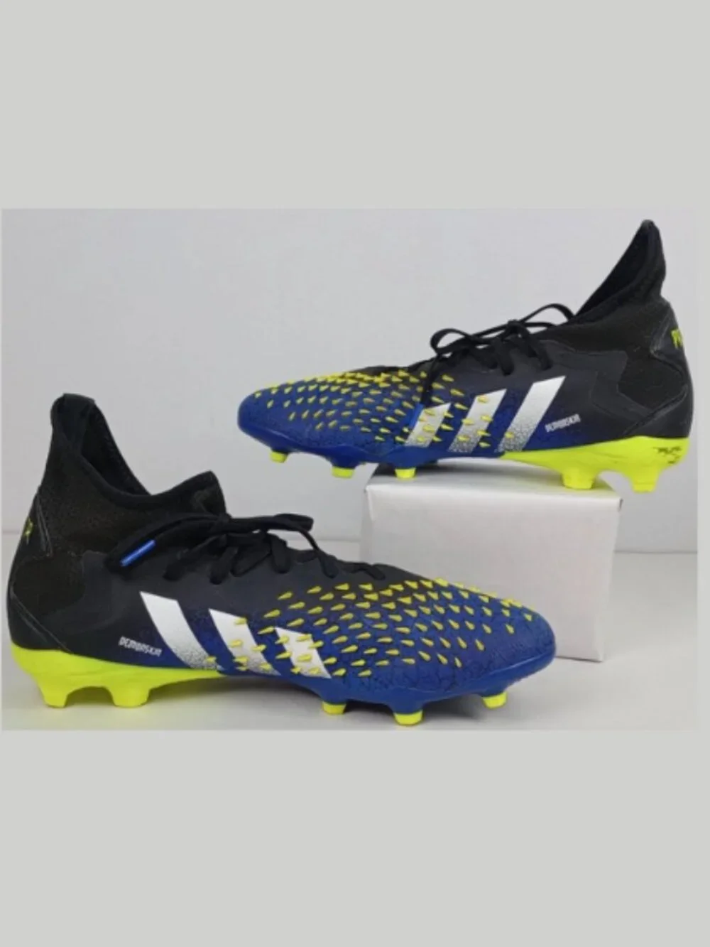 Adidas‎ Mens 11 Predator Demonskin Neon Green Blue Black Football Soccer Cleats